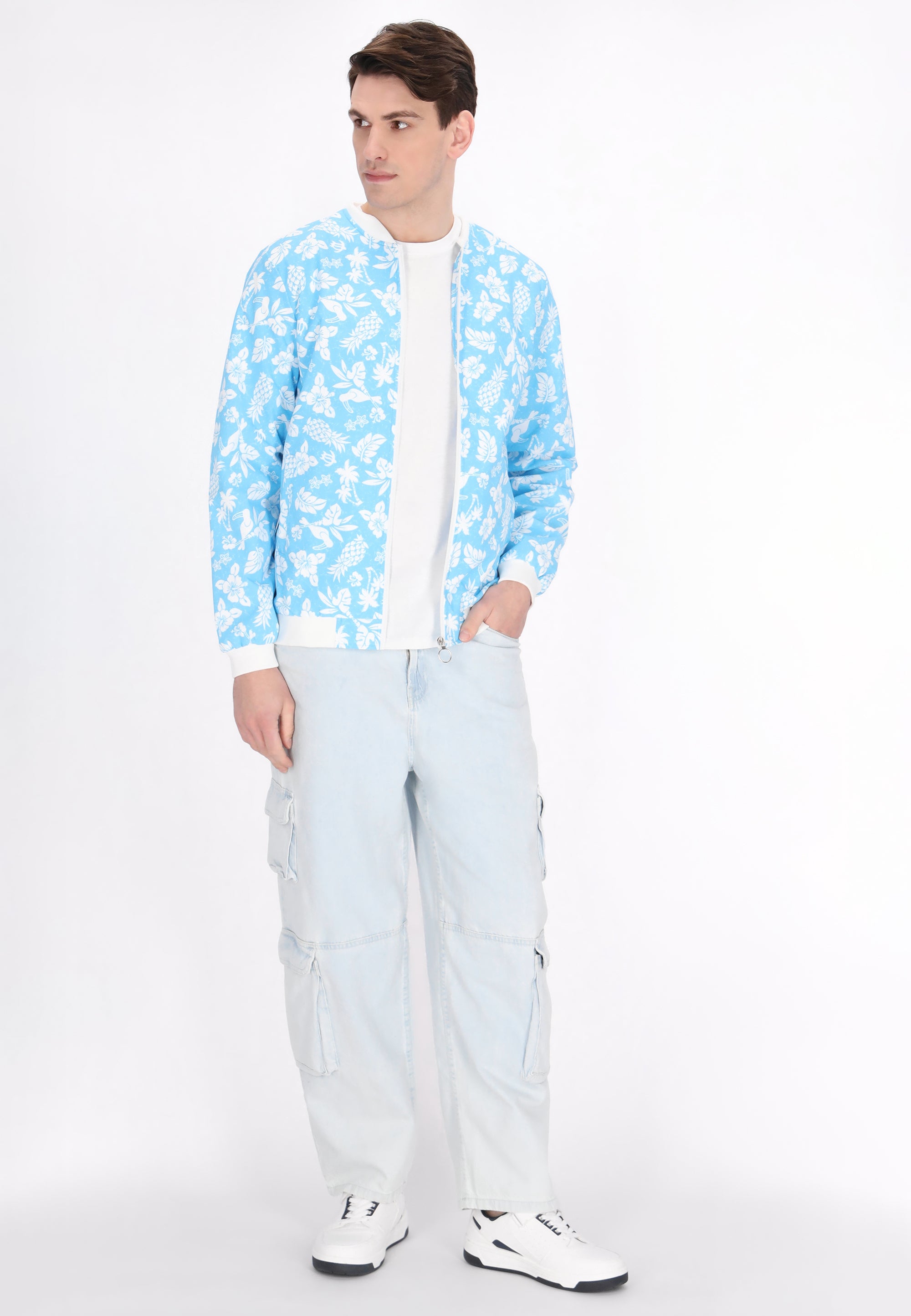 Niebieski wielokolorowy