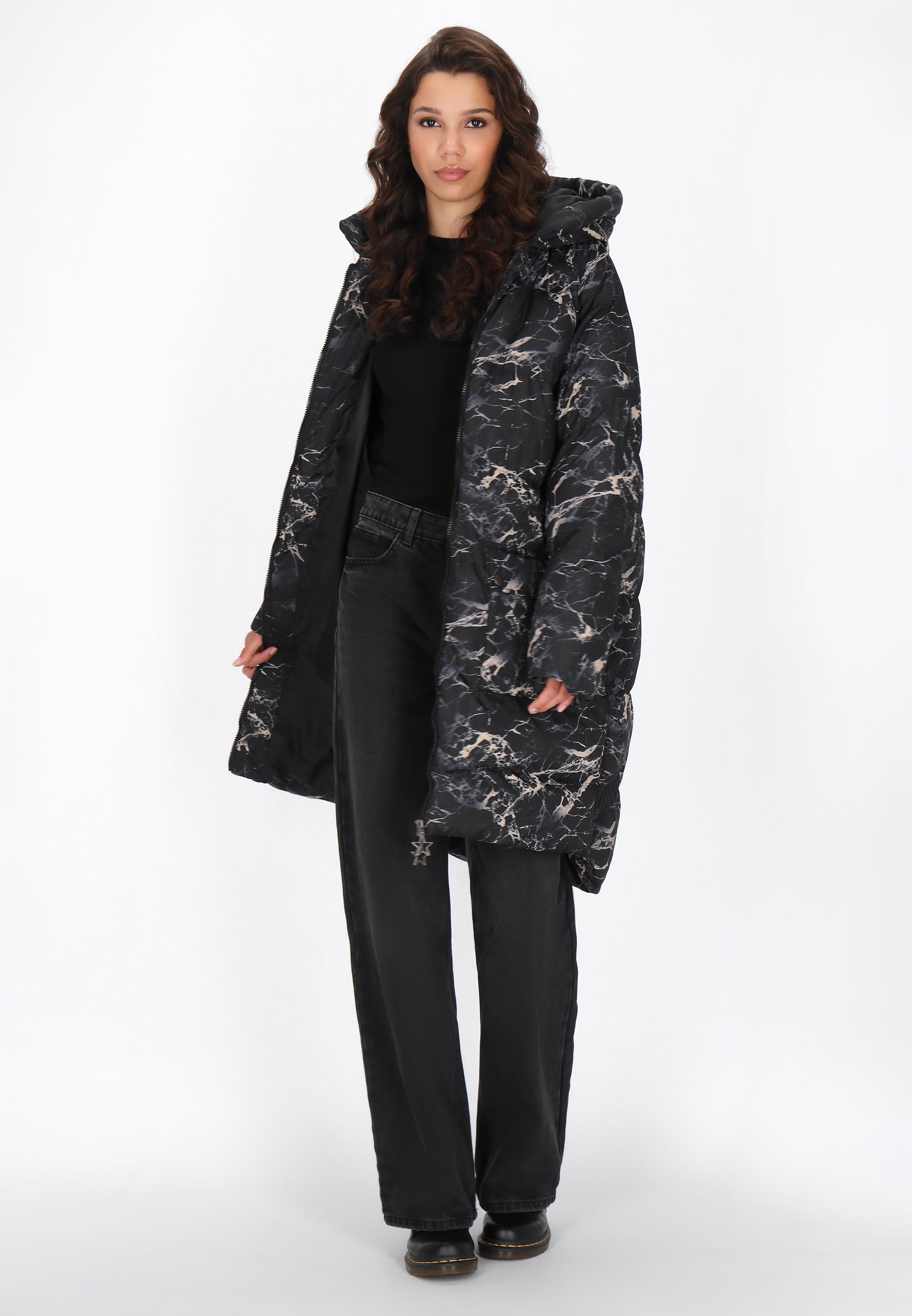 Czarny wielokolorowy