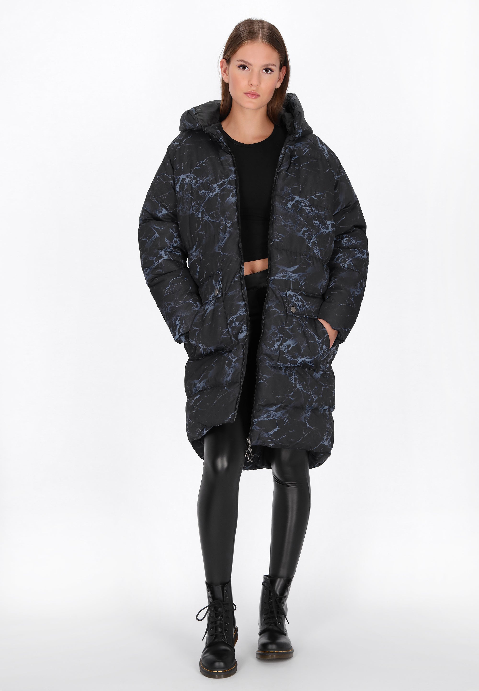 Czarny wielokolorowy